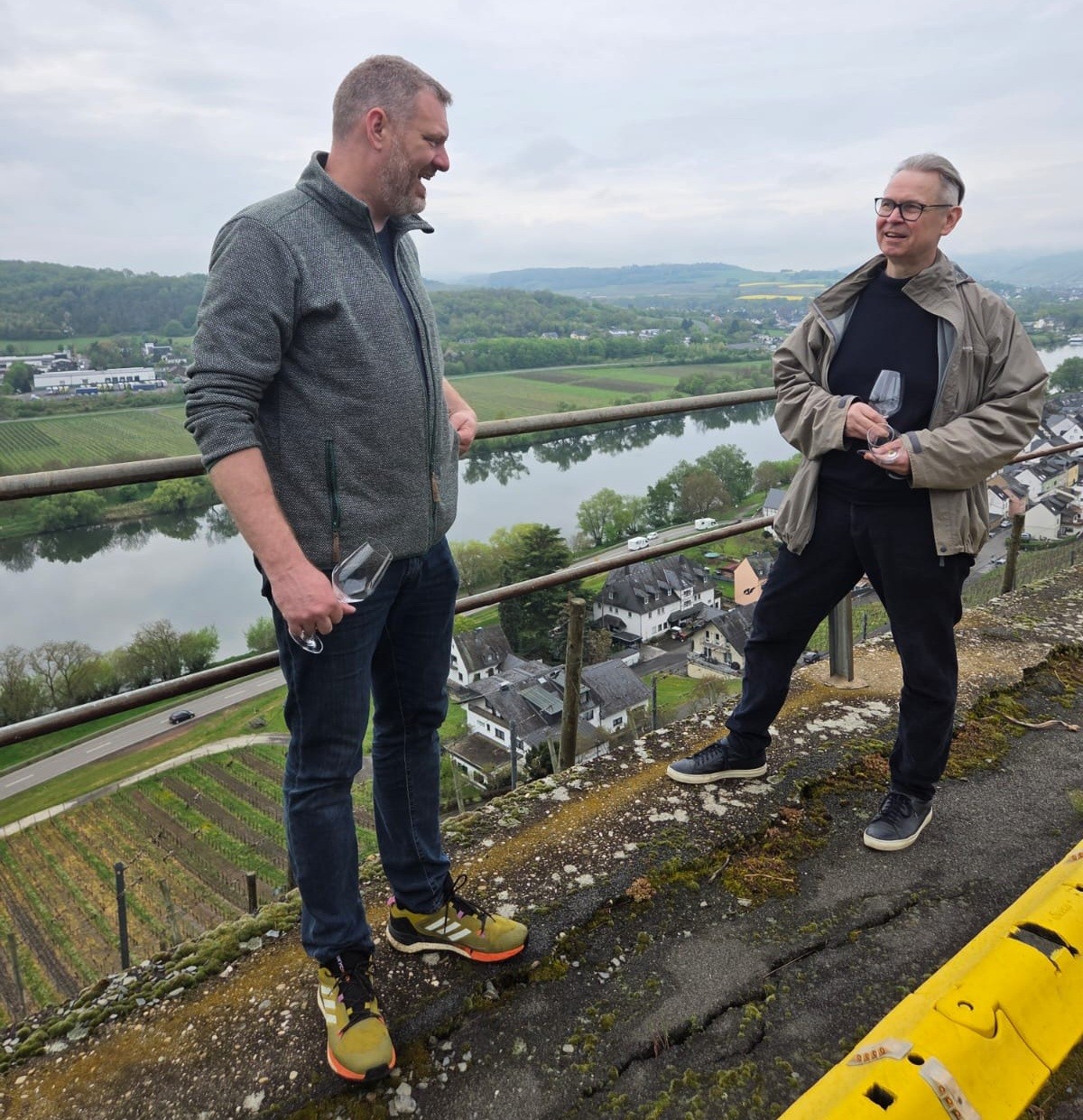 Poznaj wyjątkową Winnicę Axel Pauly – tworzoną od serca i w sercu niemieckiej Doliny Mozeli.