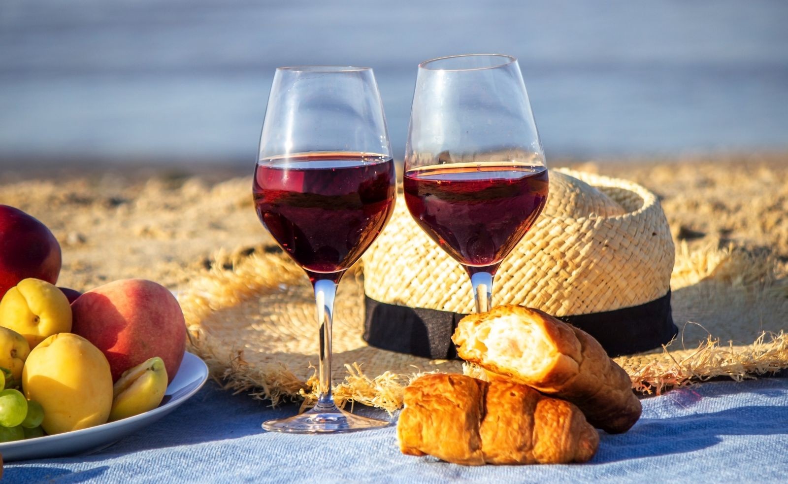Jakie wino pić latem? 7 propozycji na letnie upały